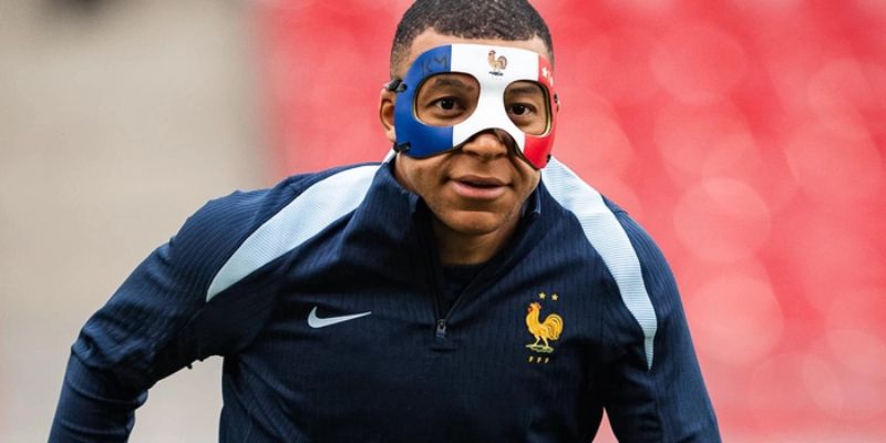 Con đường sự nghiệp của cầu thủ bóng đá Kylian Mbappe